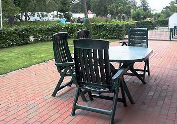 Terrasse der Ferienwohnungen am Kurpark
